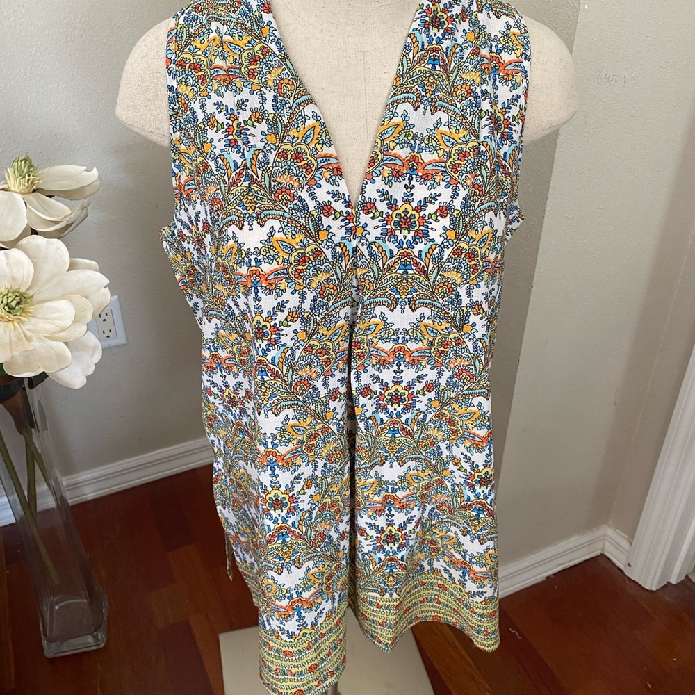 NWT Floral & Ivy Blouse